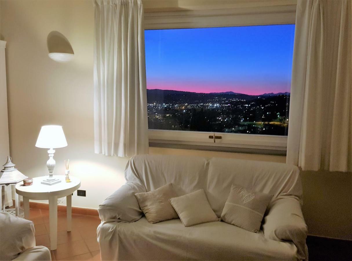 La Casa Di Chloe Apartment Поджибонси Екстериор снимка